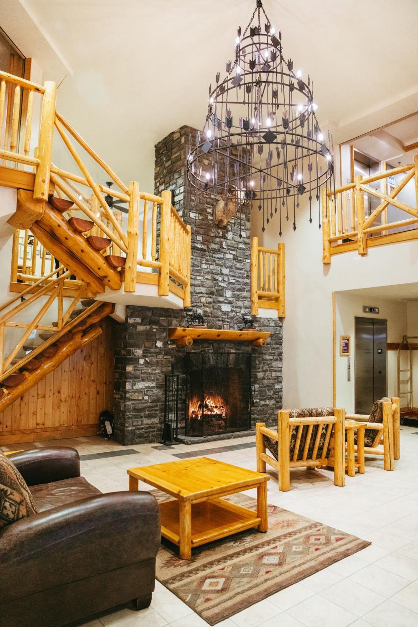 Brewster Mountain Lodge Banff Exterior photo